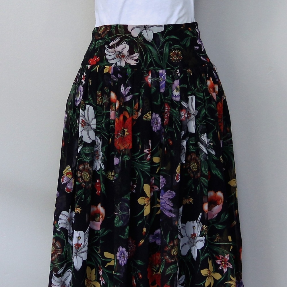 Floral black skirt